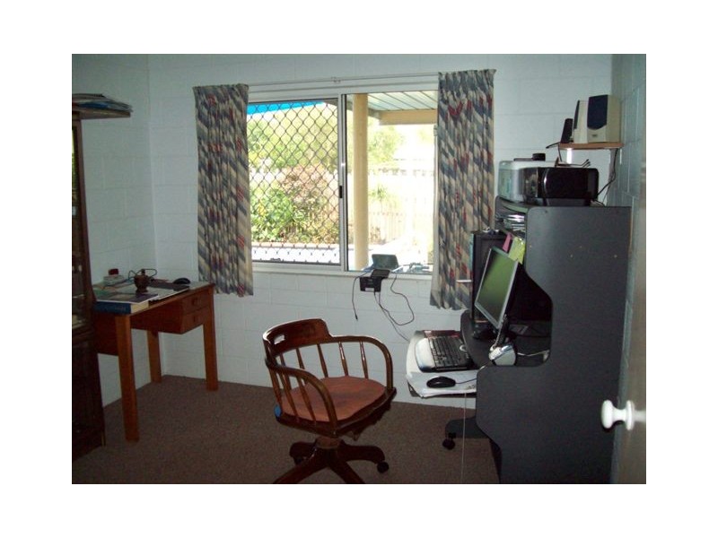 7 Wentworth Close, Bentley Park QLD 4869