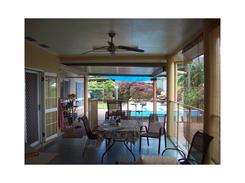 7 Wentworth Close, Bentley Park QLD 4869