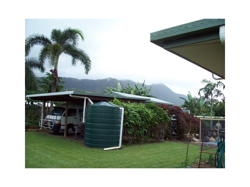 7 Wentworth Close, Bentley Park QLD 4869