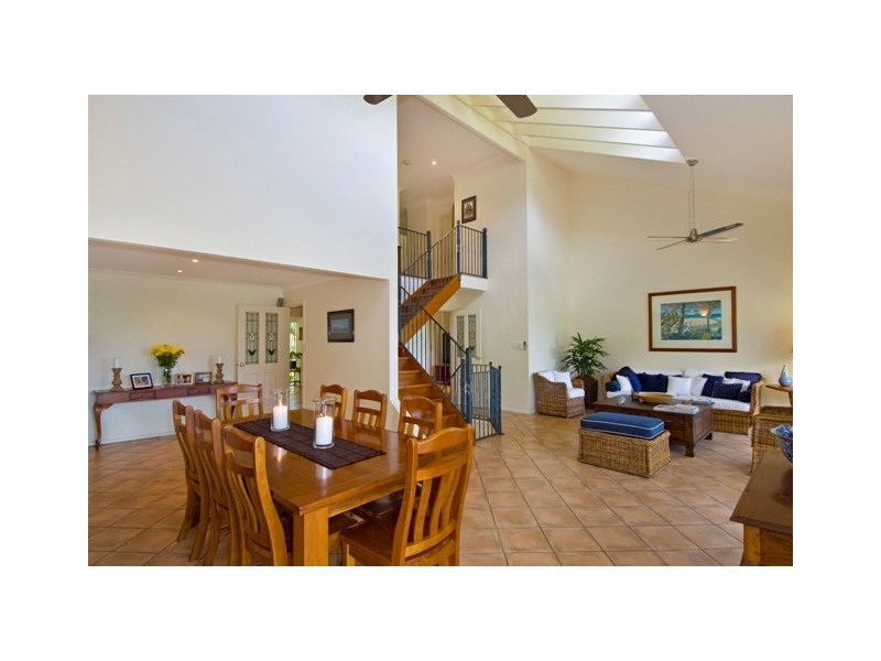 140  Sydney Street, Bayview Heights QLD 4868