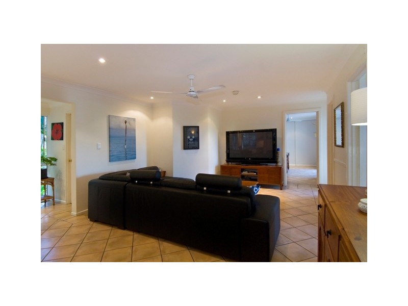 140  Sydney Street, Bayview Heights QLD 4868
