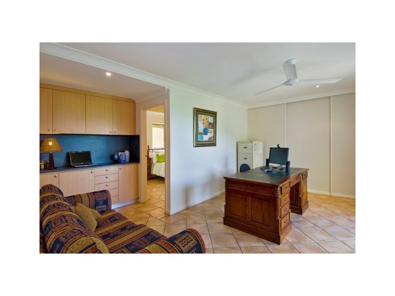 140  Sydney Street, Bayview Heights QLD 4868