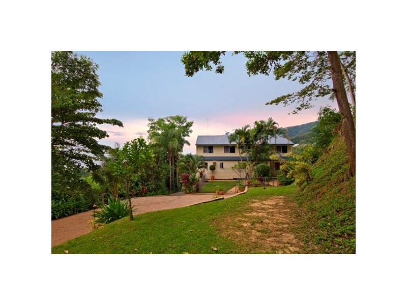 140  Sydney Street, Bayview Heights QLD 4868