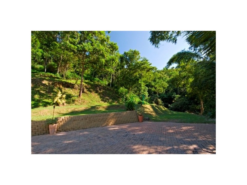140  Sydney Street, Bayview Heights QLD 4868