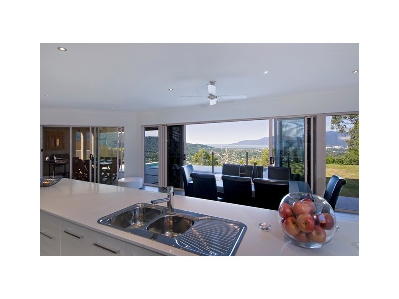 12 The Peak, Park Ridge, Cairns QLD 4870