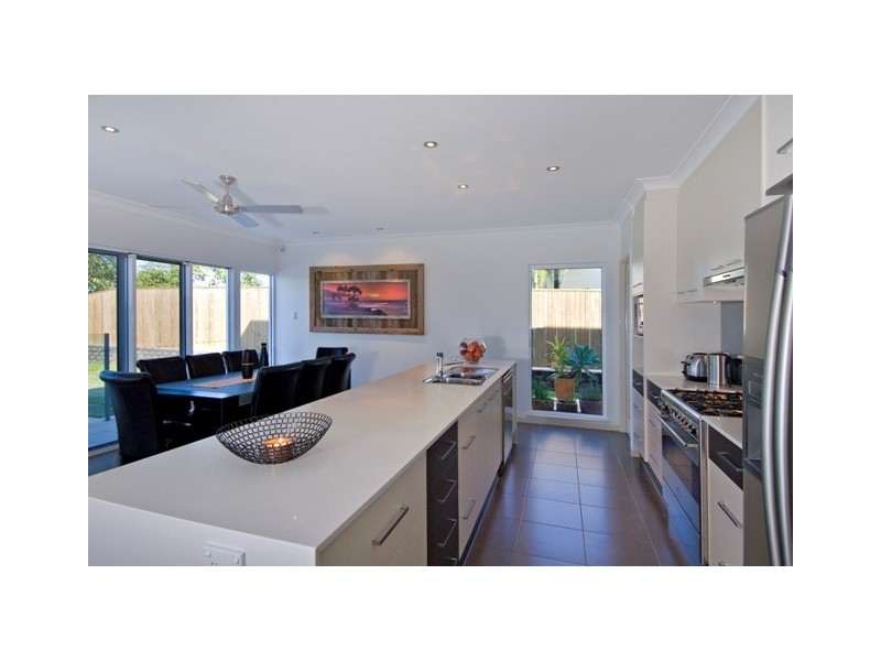 12 The Peak, Park Ridge, Cairns QLD 4870