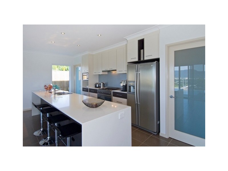 12 The Peak, Park Ridge, Cairns QLD 4870