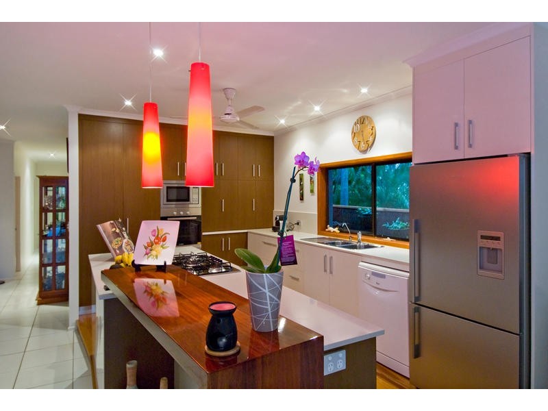 4 Kite Close, Bayview Heights QLD 4868