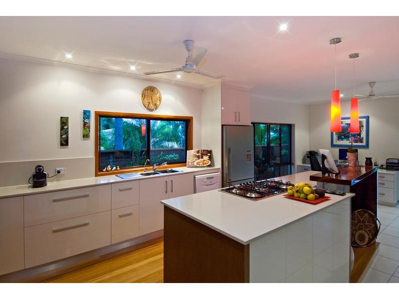 4 Kite Close, Bayview Heights QLD 4868