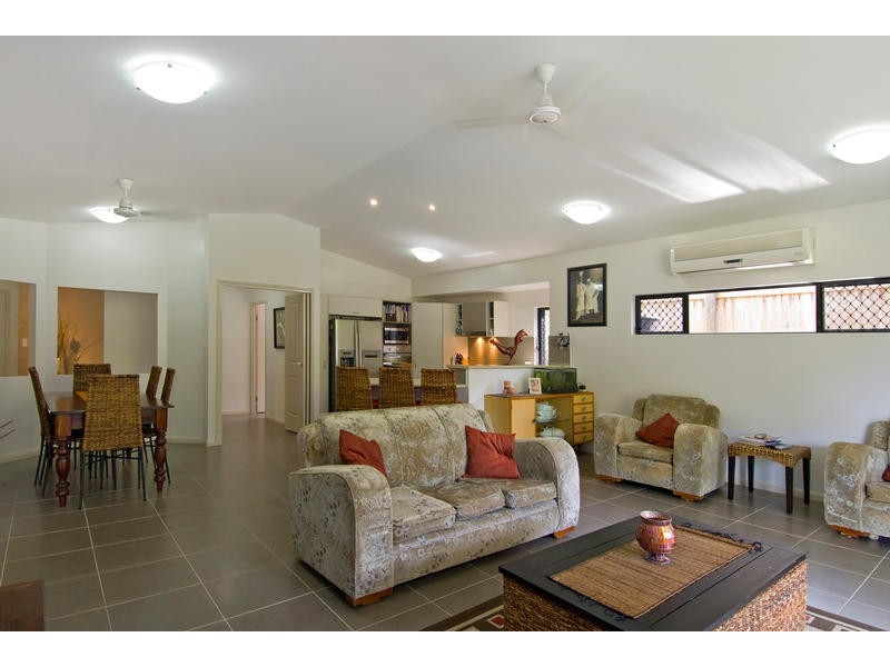 Bentley Park QLD 4869