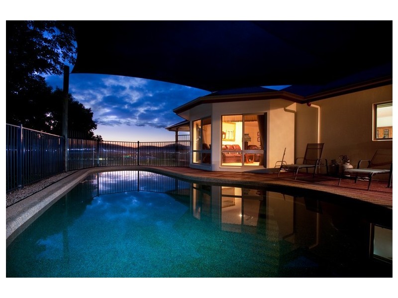 Bentley Park QLD 4869