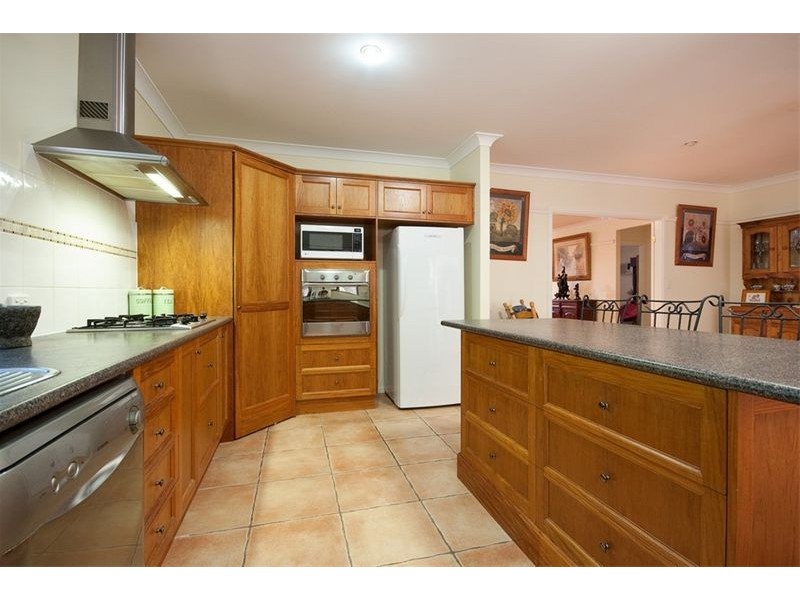 Bentley Park QLD 4869