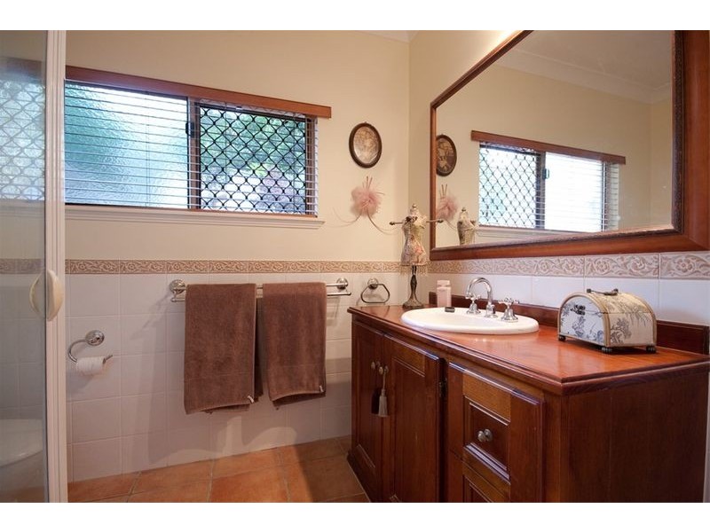 Bentley Park QLD 4869