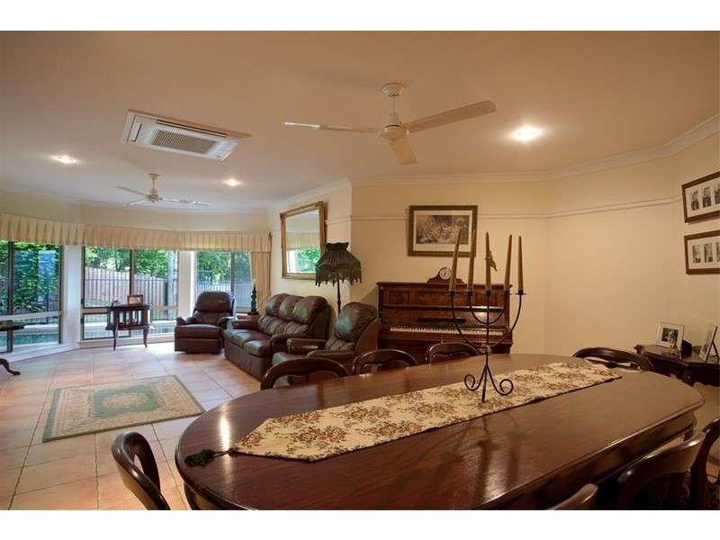 Bentley Park QLD 4869