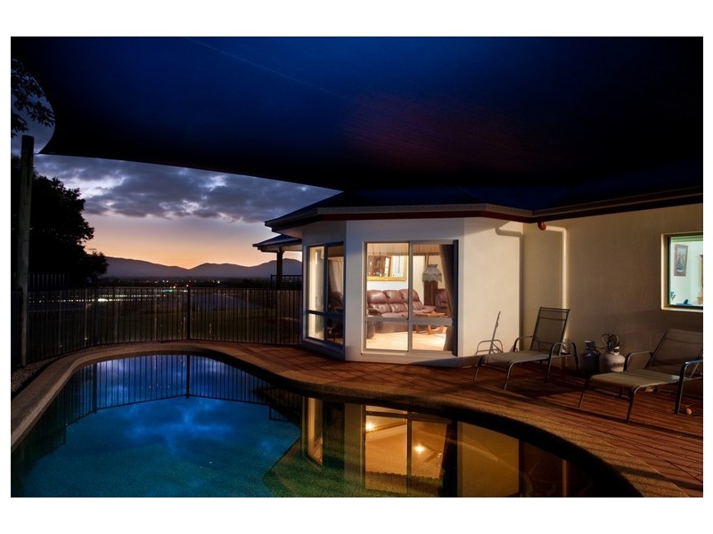 Bentley Park QLD 4869