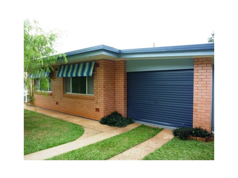 4 Vista Street, Bayview Heights QLD 4868