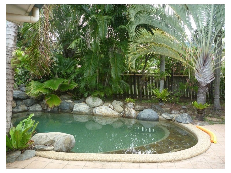 5 Collett Close, Kewarra Beach QLD 4879