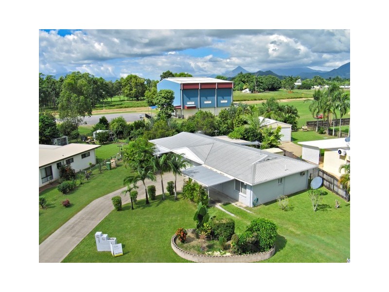 2/105 Robert, Bentley Park QLD 4869
