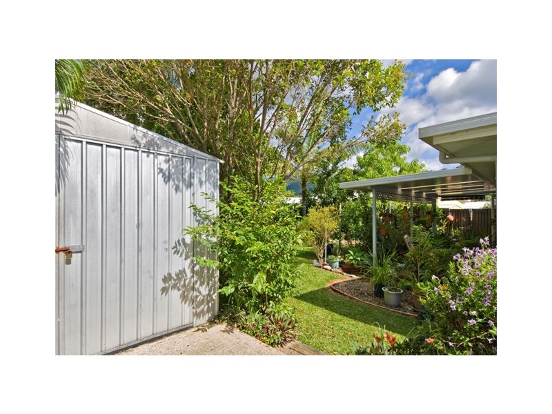 2/105 Robert, Bentley Park QLD 4869