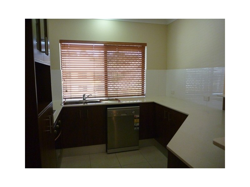 35/1 Robson Street,, Mooroobool QLD 4870