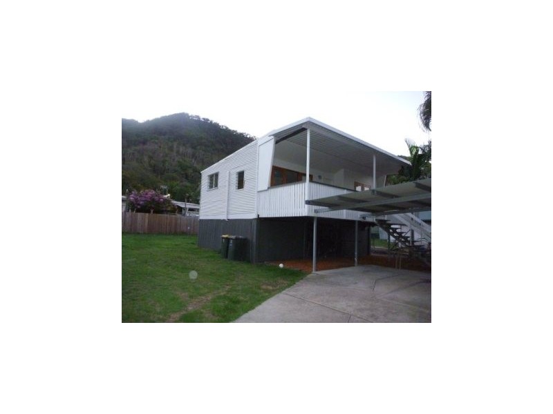 Aeroglen QLD 4870