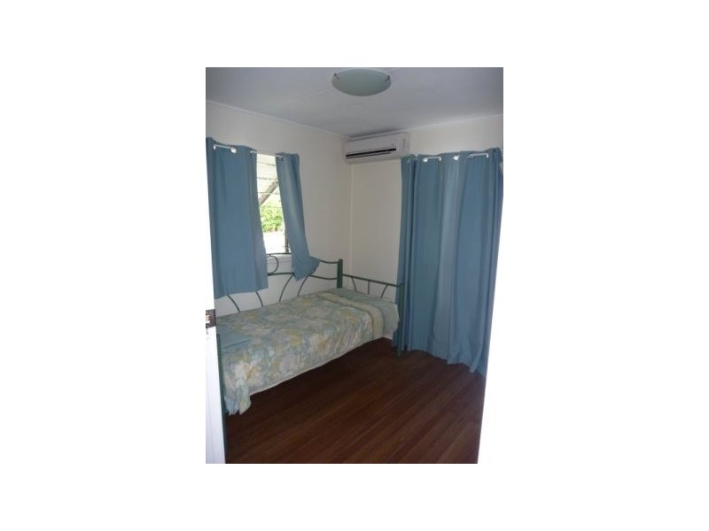 Aeroglen QLD 4870
