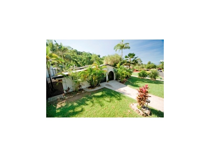 166 Sydney Street, Bayview Heights QLD 4868