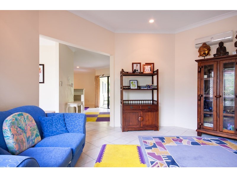 10 Beck Close, Bentley Park QLD 4869