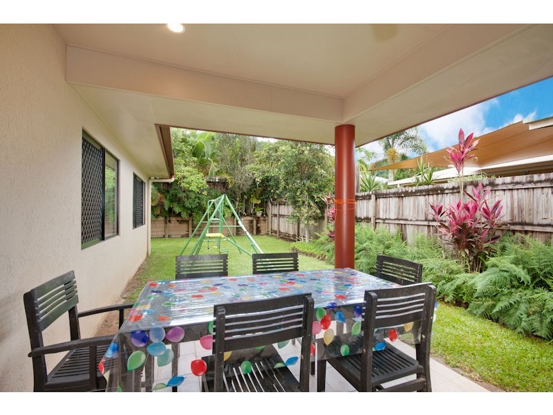 10 Beck Close, Bentley Park QLD 4869