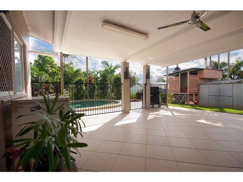 Bentley Park QLD 4869