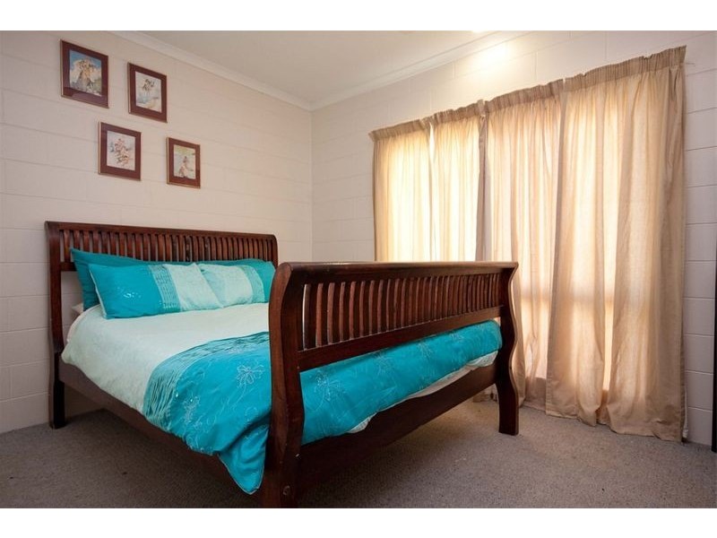 Bentley Park QLD 4869