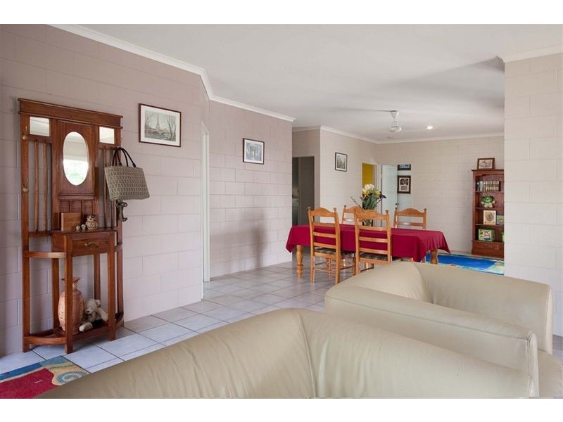 Bentley Park QLD 4869