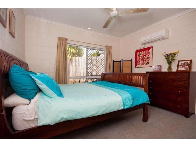 Bentley Park QLD 4869