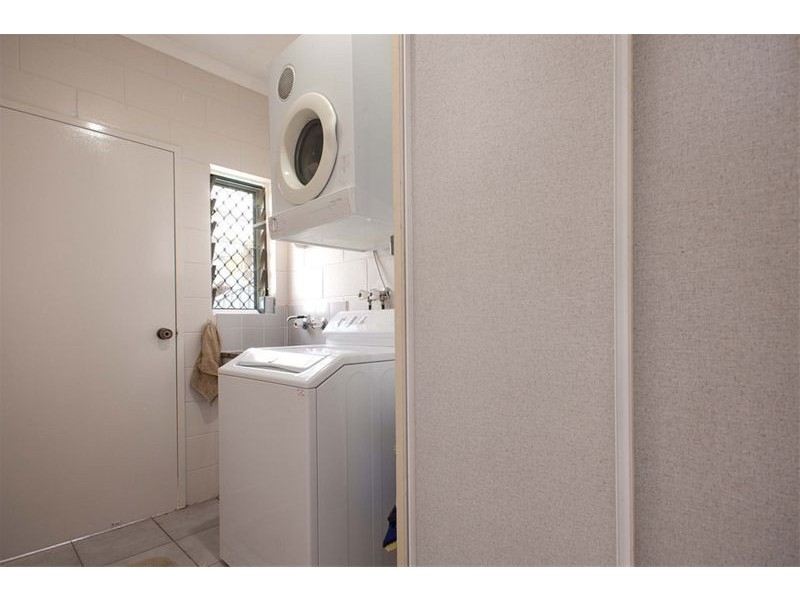 Bentley Park QLD 4869