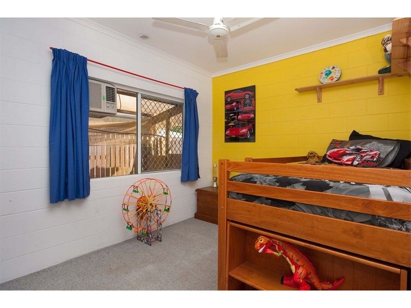 Bentley Park QLD 4869