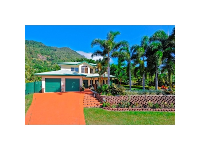 9  Tanganelli Close, Kanimbla QLD 4870