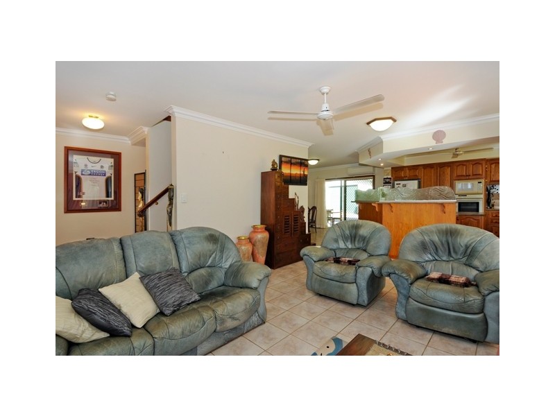 9  Tanganelli Close, Kanimbla QLD 4870