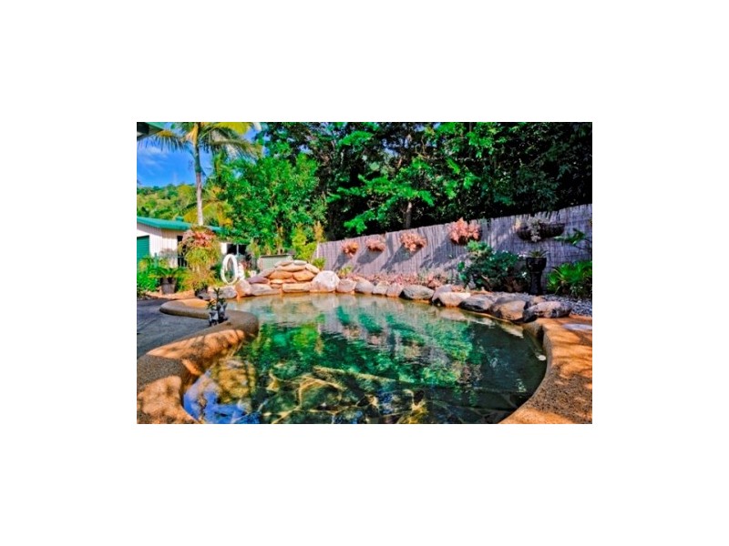 9  Tanganelli Close, Kanimbla QLD 4870