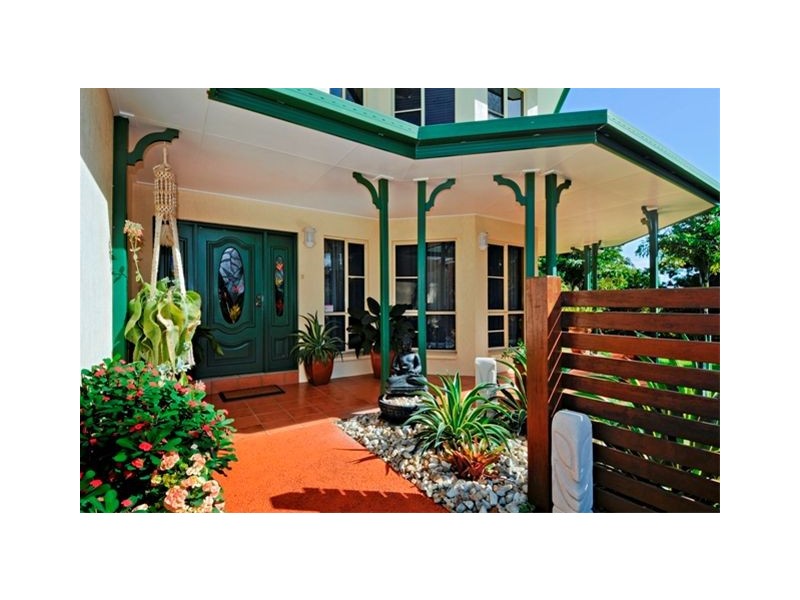 9  Tanganelli Close, Kanimbla QLD 4870