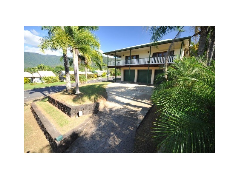 1 Guthrie Close, Bentley Park QLD 4869