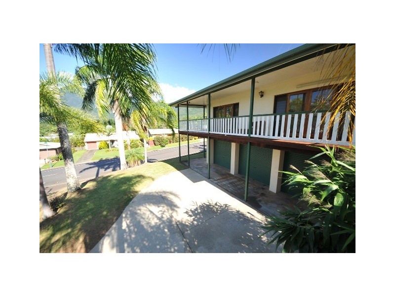 1 Guthrie Close, Bentley Park QLD 4869