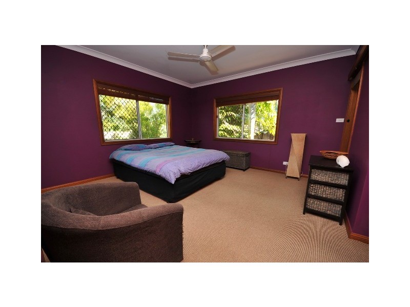 1 Guthrie Close, Bentley Park QLD 4869