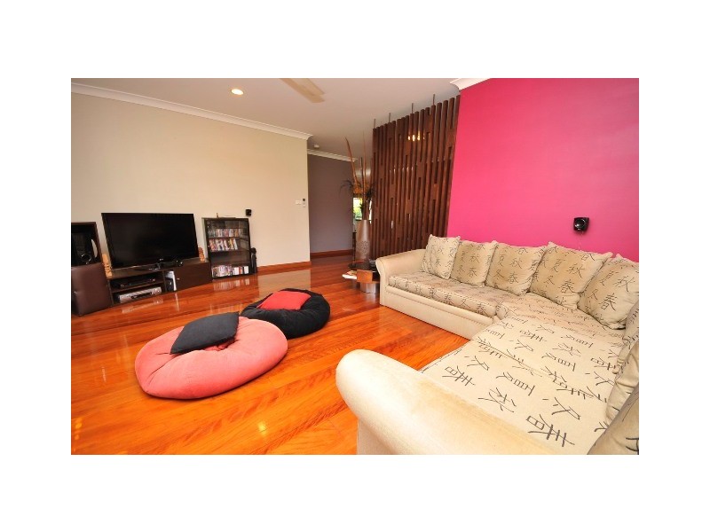 1 Guthrie Close, Bentley Park QLD 4869