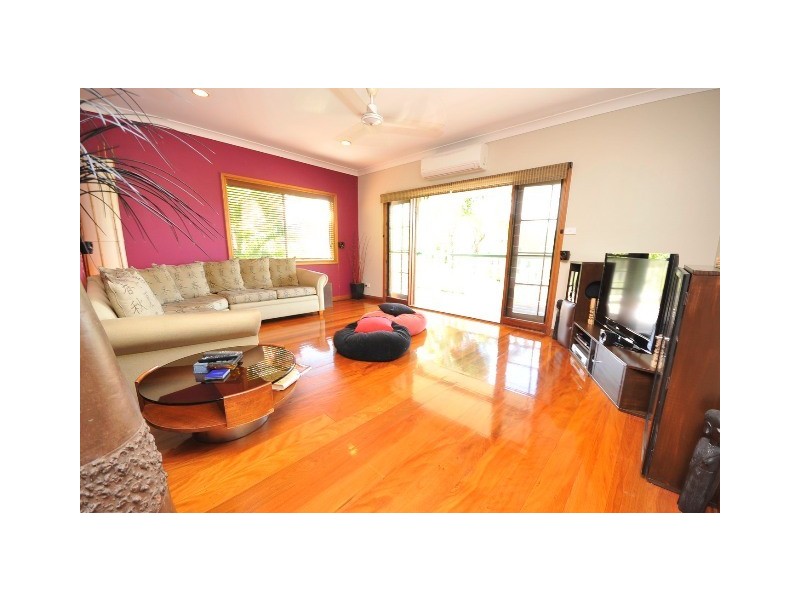 1 Guthrie Close, Bentley Park QLD 4869