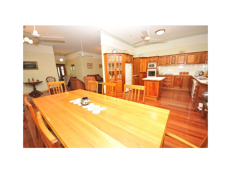 14 McHugh Crescent, Whitfield QLD 4870