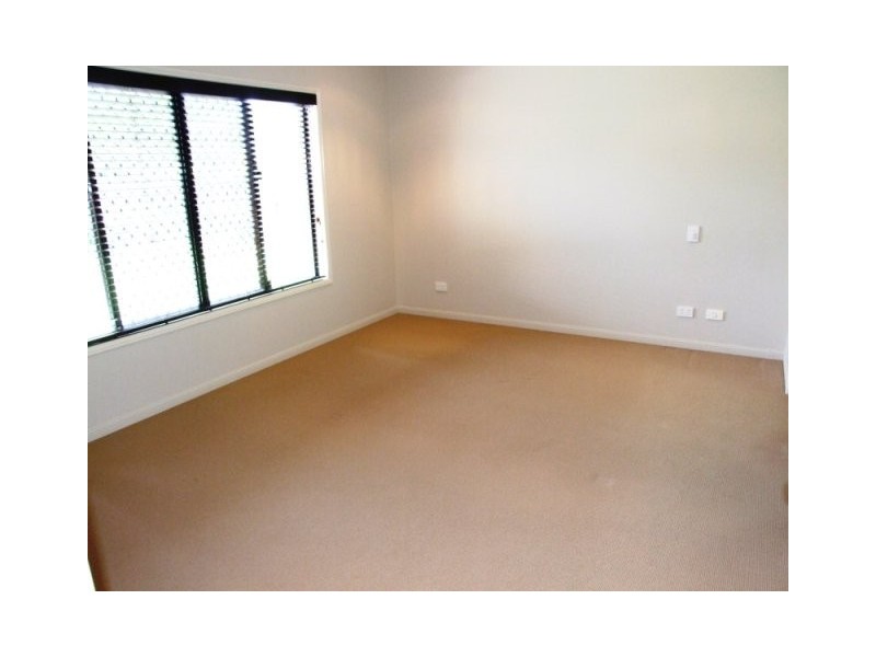 14  Lucy Close, Kanimbla QLD 4870
