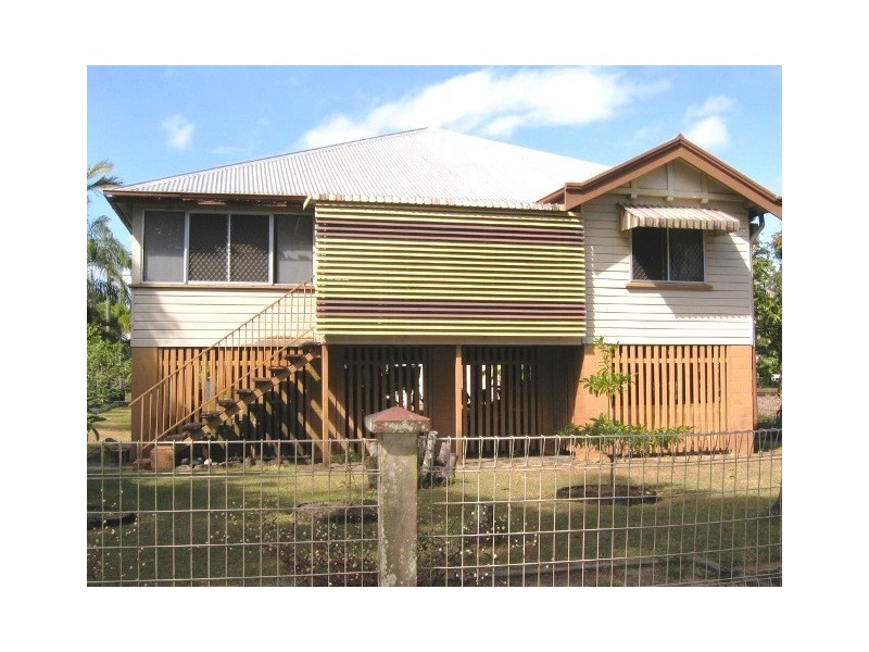 39 Smith Street, Cairns North QLD 4870