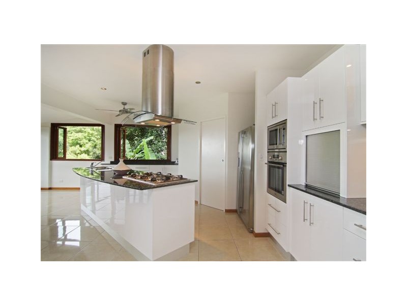 176  Sydney Close, Bayview Heights QLD 4868