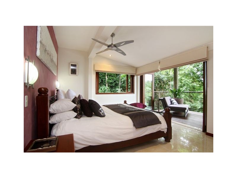 176  Sydney Close, Bayview Heights QLD 4868