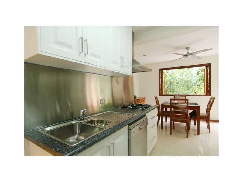176  Sydney Close, Bayview Heights QLD 4868